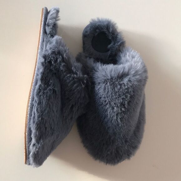 Anthropologie Blue Sadie Faux Fur Slippers - Picture 1 of 14